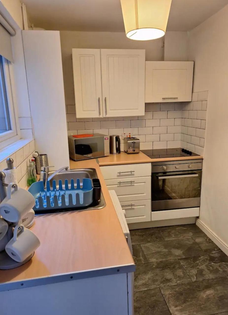 Private Room On Donegall Road In Central Belfast Exterior photo